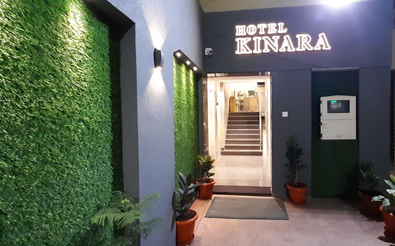 Hotel Kinara Ahmedabad Esterno foto